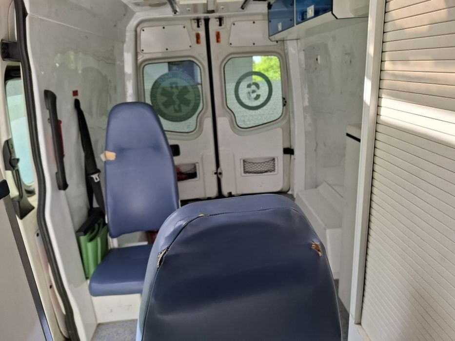 VW Crafter 2.5 TDI karetka ambulans kamper
