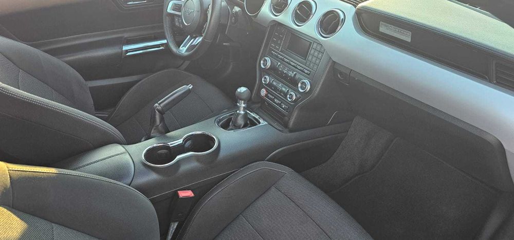 Ford Mustang VI 3.7 V6 2015r 173tys km Manual