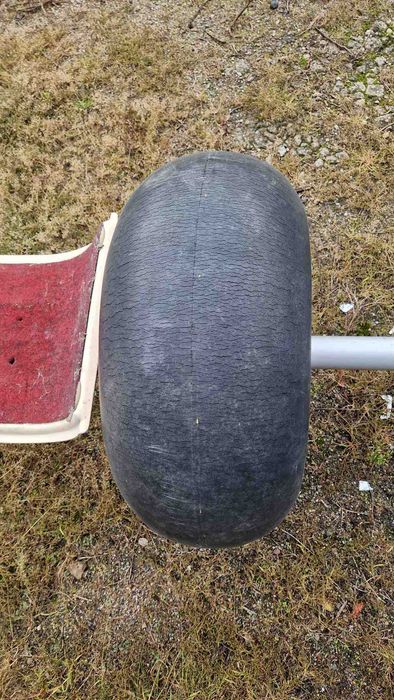 Wózek slipowy typu Eurotrax do katamaranu