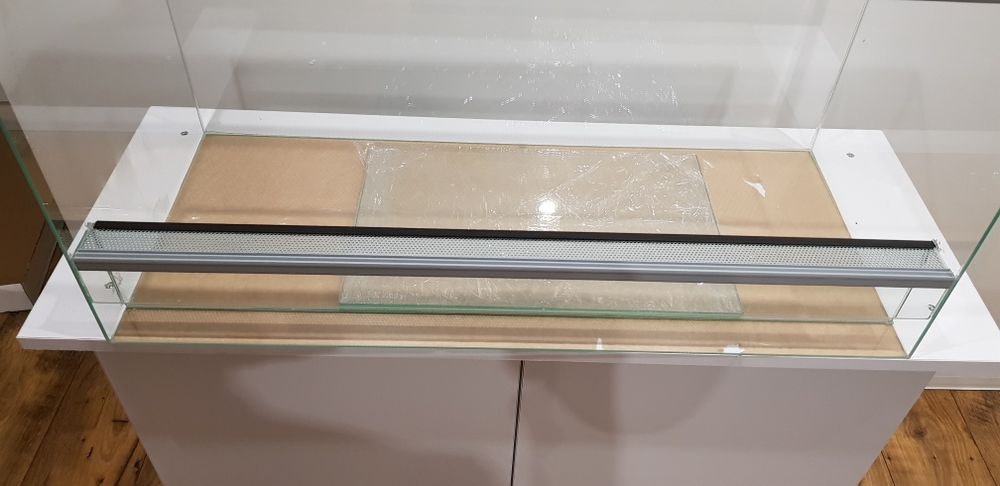 Terrarium 120x40x50 szyby przesuwne dla węża