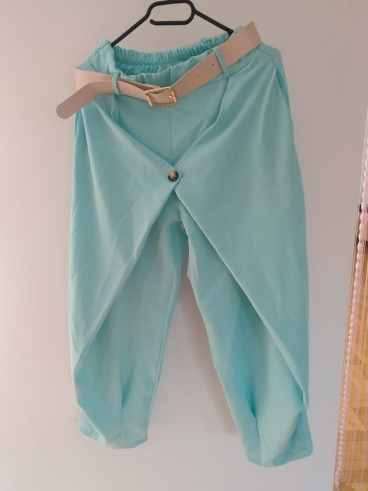 Modne spodnie balony kolor miętpwy`