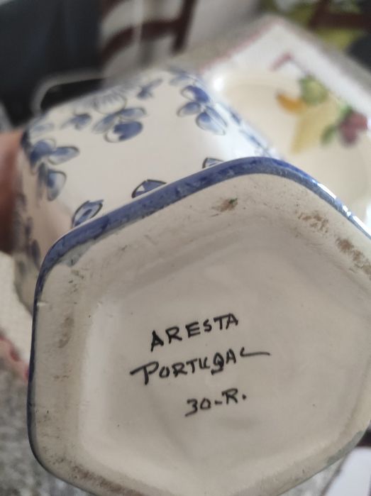 Peças antigas de loiça