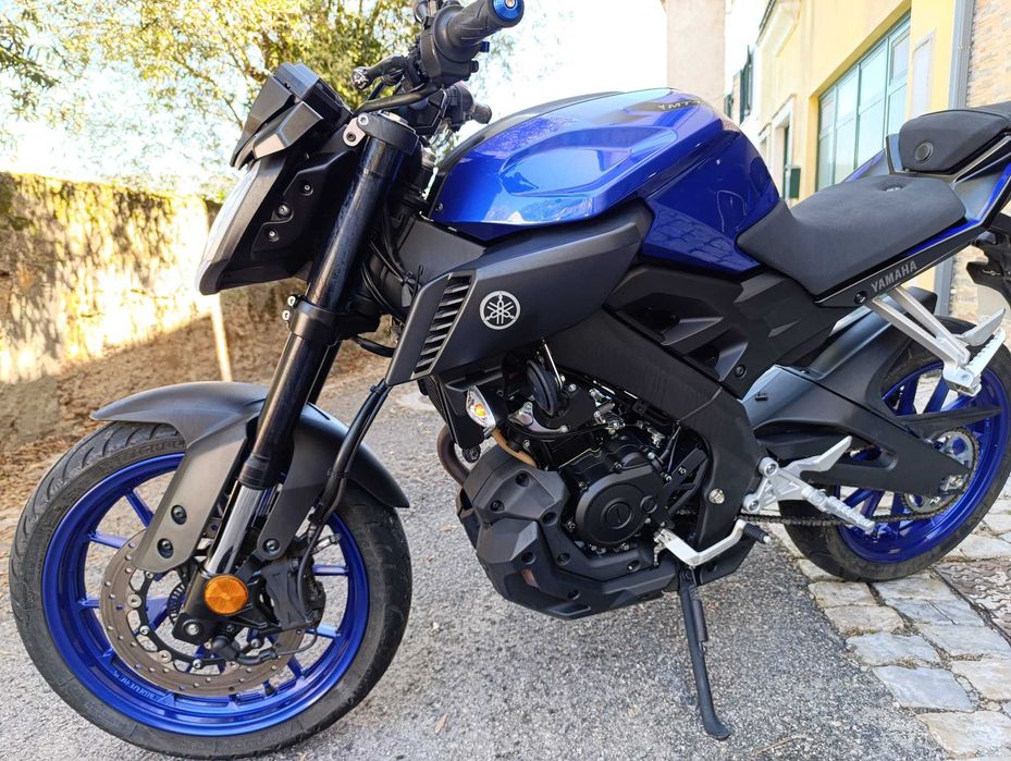 Vendo mota yamaha MT 125