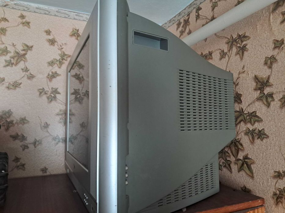 Продам телевізор LG Flatron