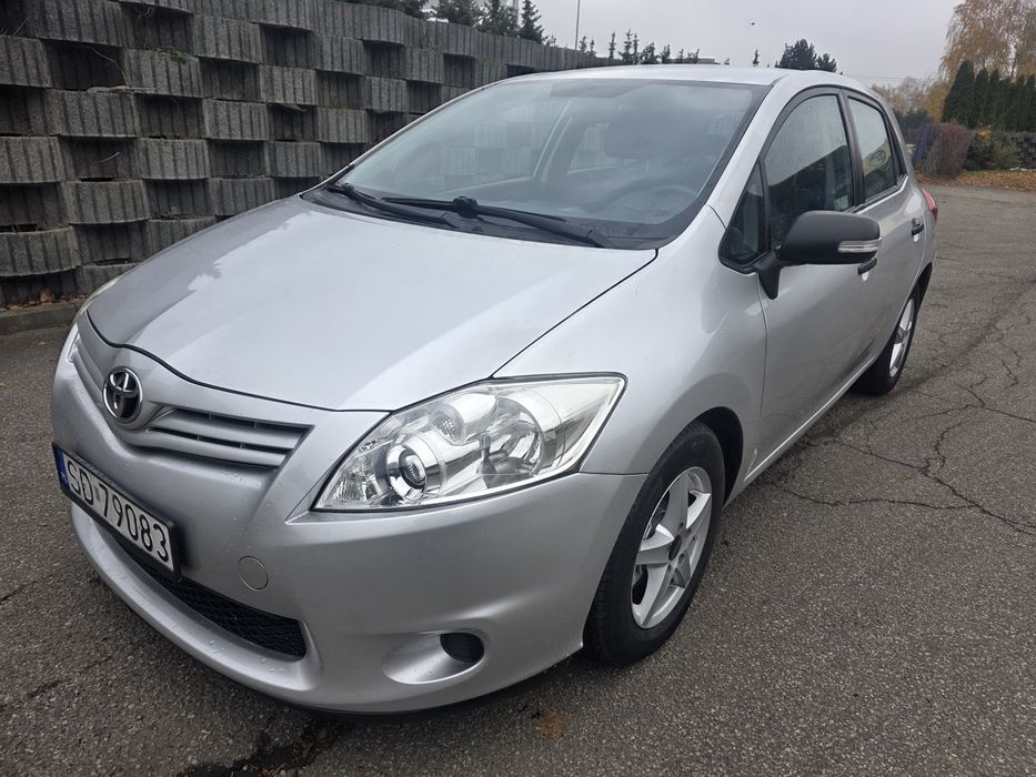 Toyota Auris Lift  zamiana