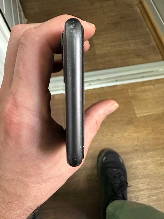 Apple iPhone 11 64GB Black (MWLT2) (тільки Черкаси)