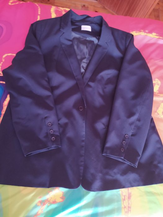 Vendo calça e blazer de senhora
