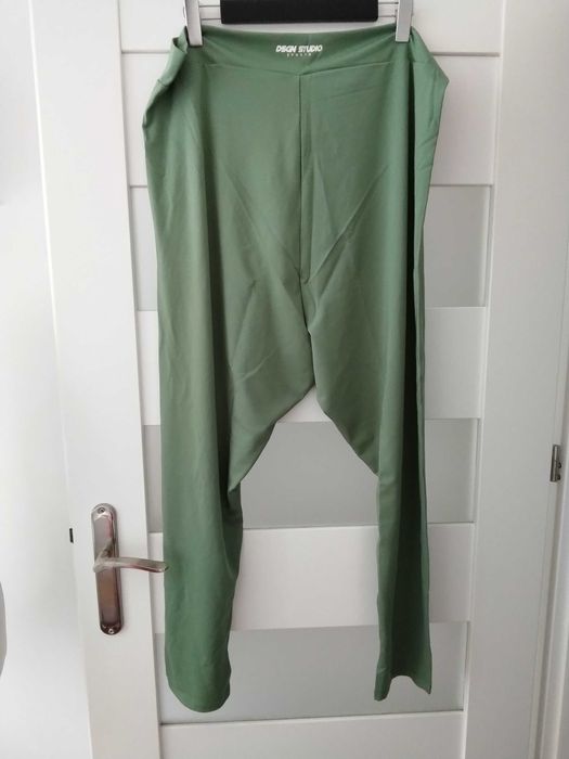 Leginsy zielone 56