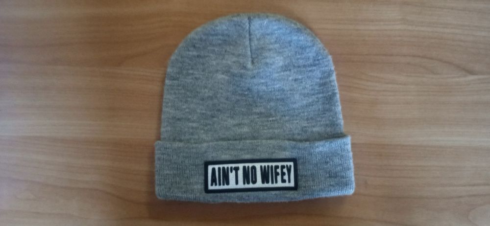 Шапки зимние