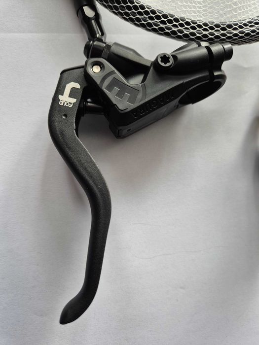 -60% Magura MT4 ,prawy hamulec , 165cm ,2 tłoczki, NOWY