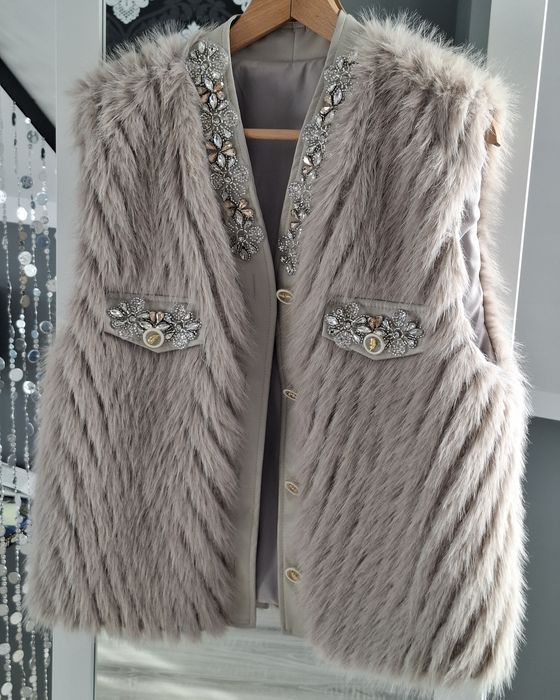 Włoska kamizelka futerko z cyrkoniami uni