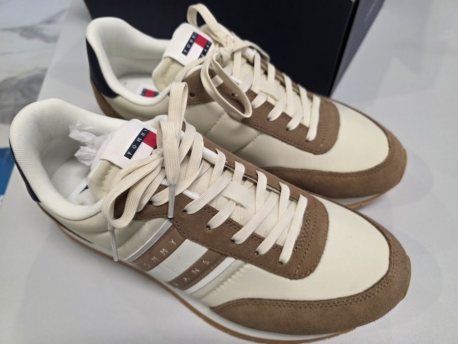 Tenis Tommy Hilfiger nr. 43 (novos)