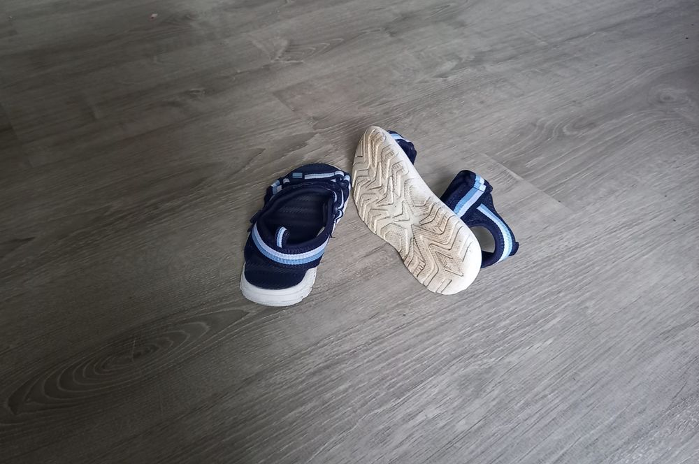 Sandálias tamanho 30