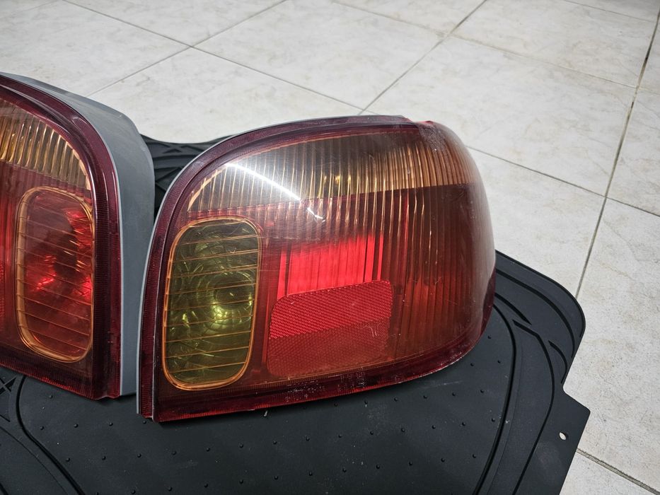 Farolins de trás Toyota Yaris