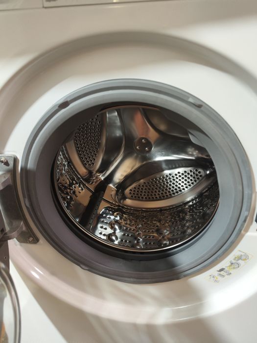 Пральна машинка LG