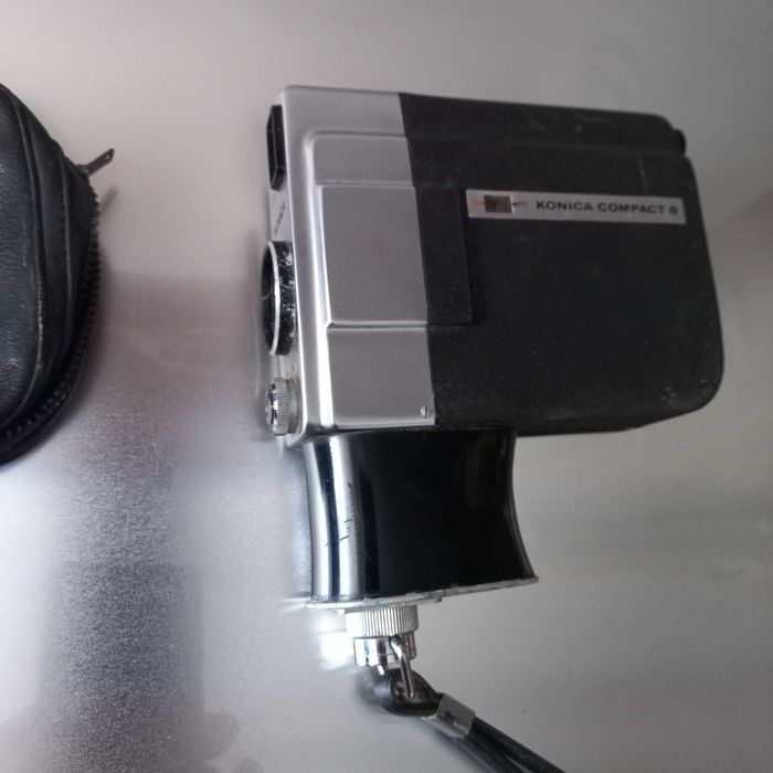 Máquina filmar antiga Konica