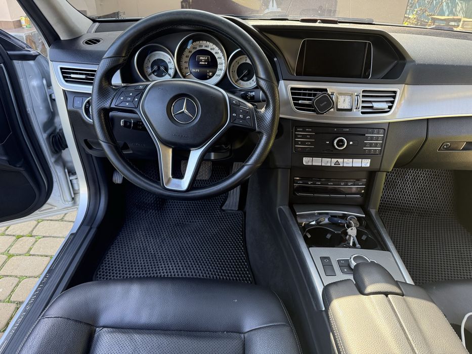 Мерседес Е 220 2015 рік