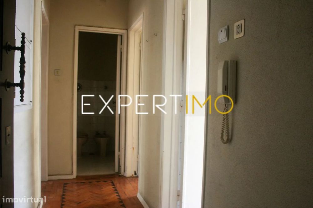 Apartamento T1 para remodelar