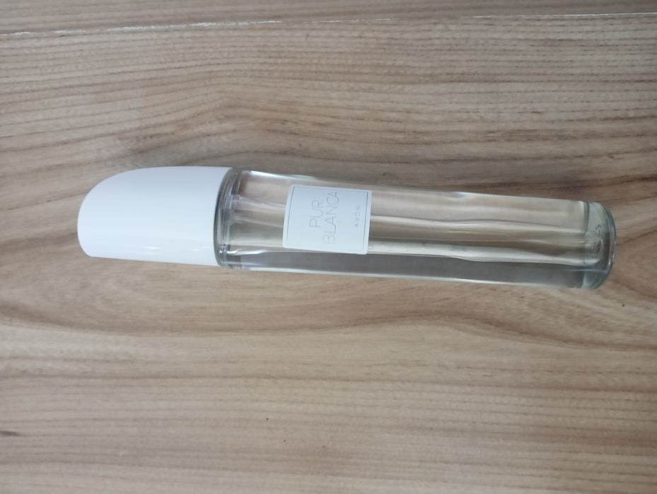 Pur Blanca Avon .