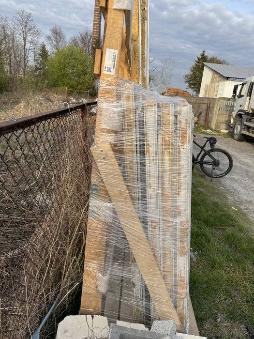 Okna scienne używane