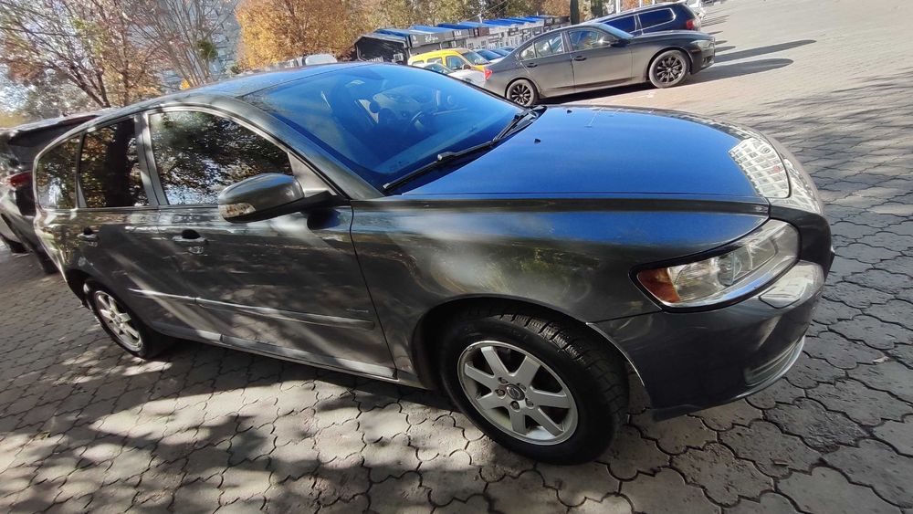 Volvo V50 2008 рік