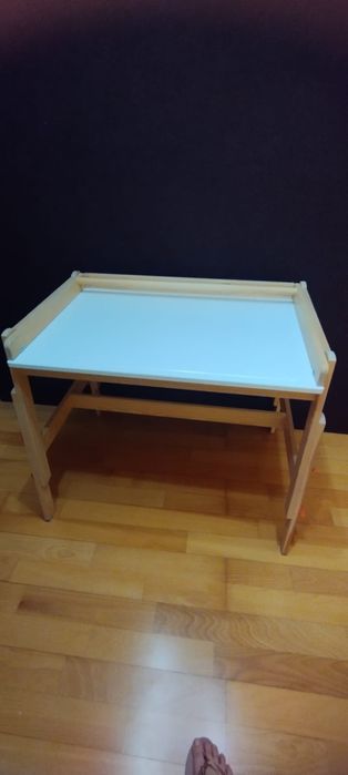 Mesa infantil Flisat