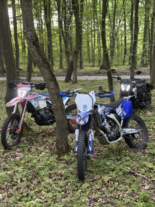 Продам мотоцикл Yamaha yz250
