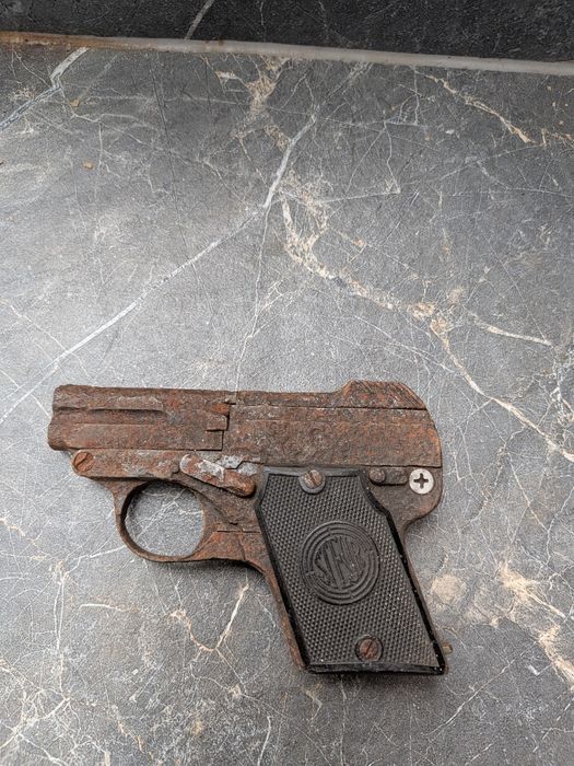 Stary pistolet Steyr Pieper Model 1909