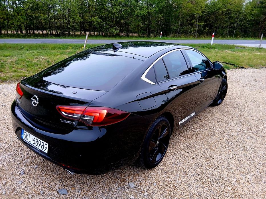 Insignia B Benzyna Turbo 260PS 4x4 automat  wersja Exclusive.Full led