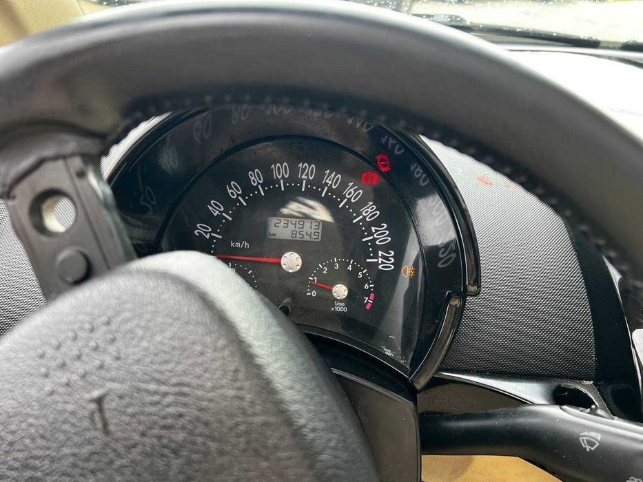 Volkswagen Beetle 2003