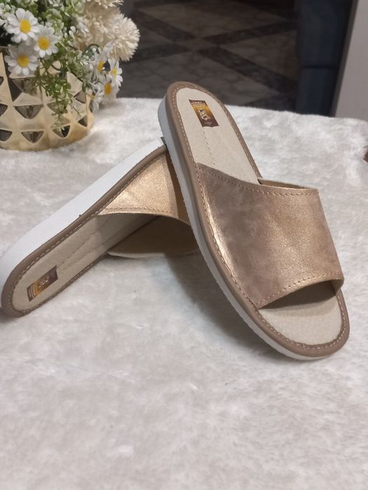 Skórzane pantofle damskie, rozmiar 41