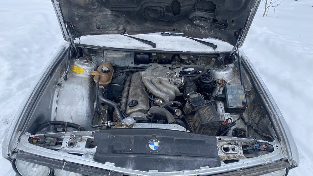 BMW E28 m20 (авто приваблює увагу людей) ТЕРМІНОВО