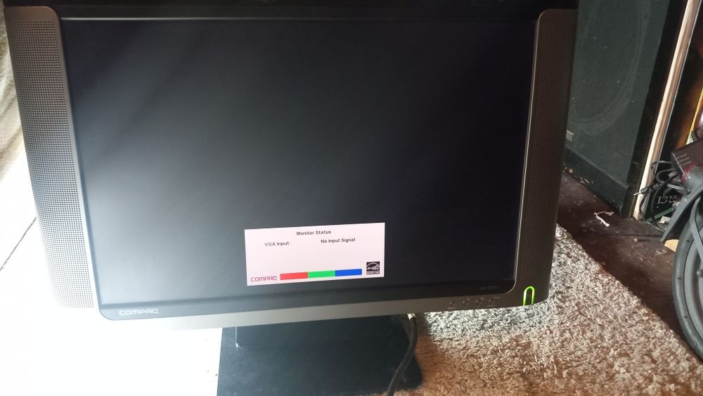 compaQ WF1907v PC Monitor with Speakers64550864767747121