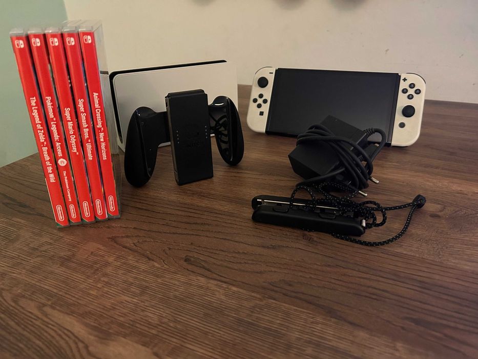 Nintendo Swich Oled + 5 gier