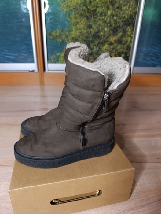Жіночі зимові сапоги