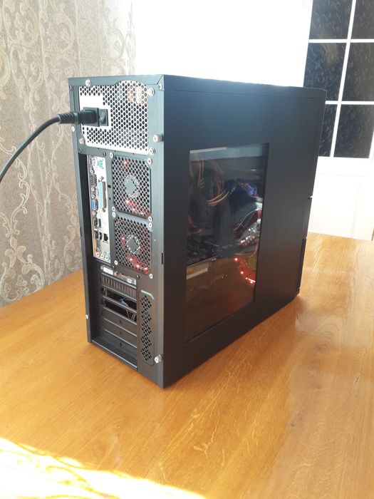 Системний блок 4 ядра-4 ОЗУ- 320 HDD тихий і швидкий