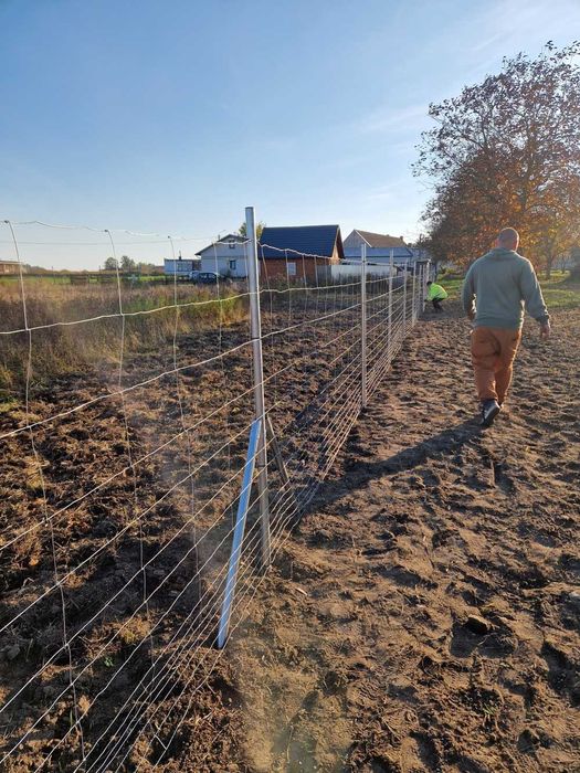 Słupki na ogrodzenie rury stalowe OCYNK fi 40mm dł 2.3m + zaślepka