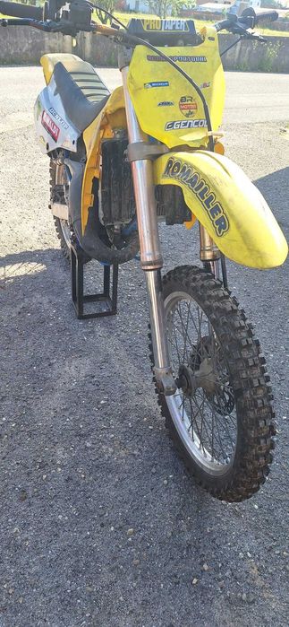 SUZUKI RM 125_em bom estado geral