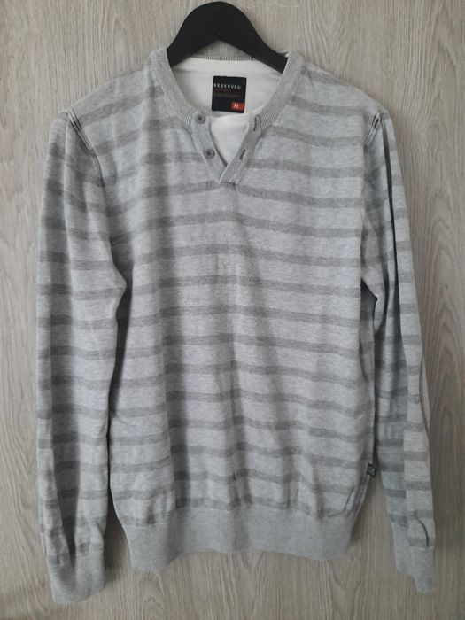 Ciepły sweter męski Reserved