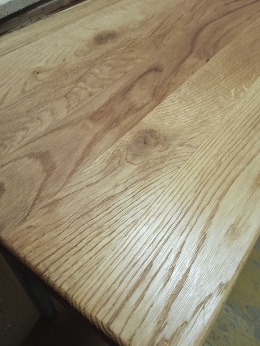 Konsolka, stolik pomocniczy