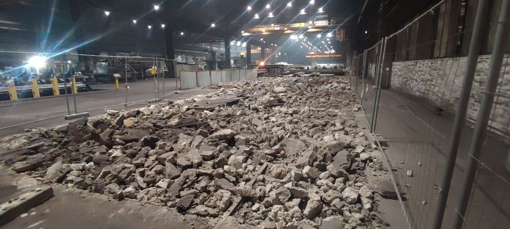 Koparko ładowarka, kucie, wyburzenia, infrastruktura techniczna