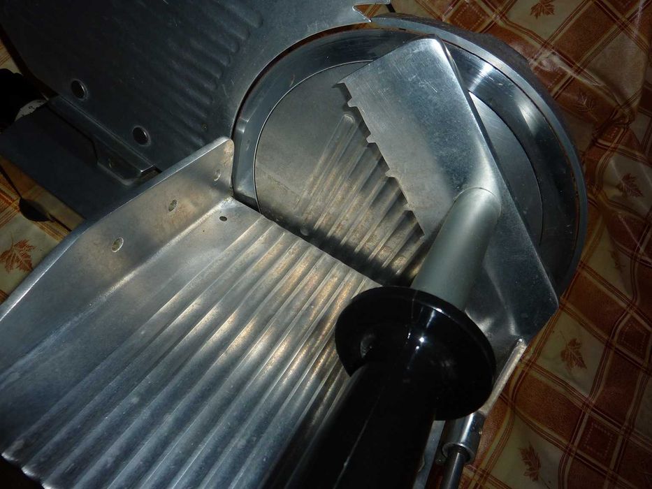 OKAZJA! Krajalnica elektryczna  SARO model GDF 250