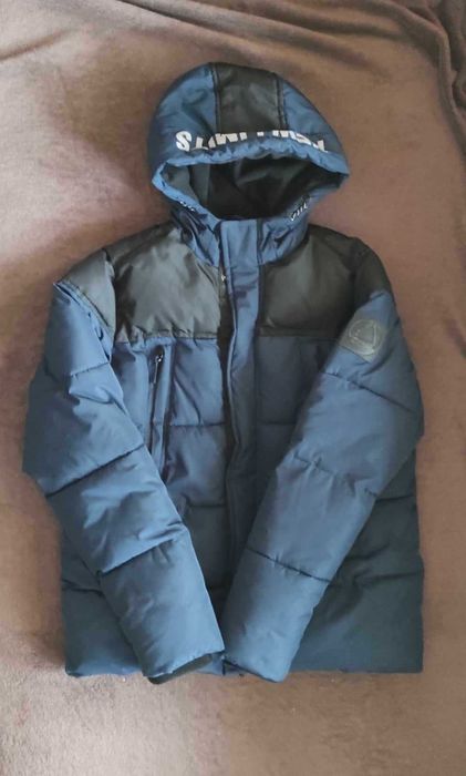 Dziecięca chłopieca pikowana, kurtka z kapturem firmy C&A, roz. 164