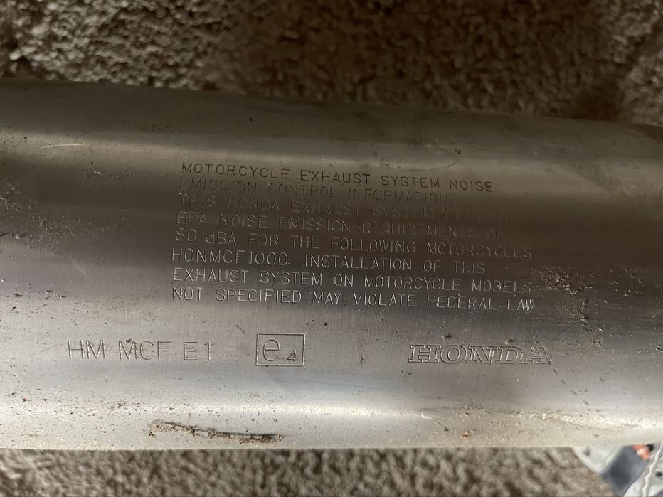 Escape de mota Honda