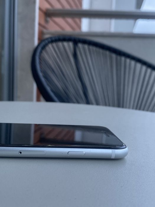 iPhone SE 2020 em excelente estado