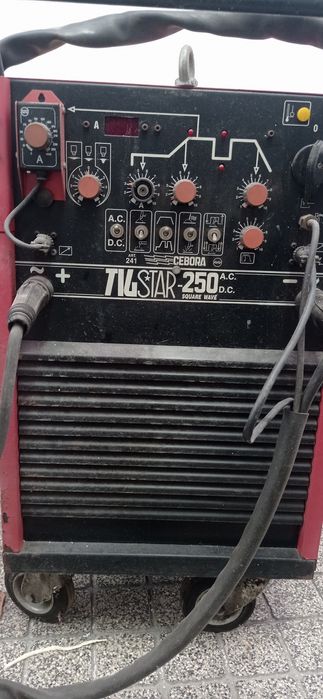 Aparelho de soldar TIG profissional em óptimo estado