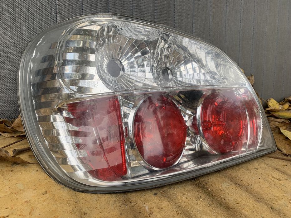 Задний левый фонарь Subaru Impreza GD 2000 - 2002