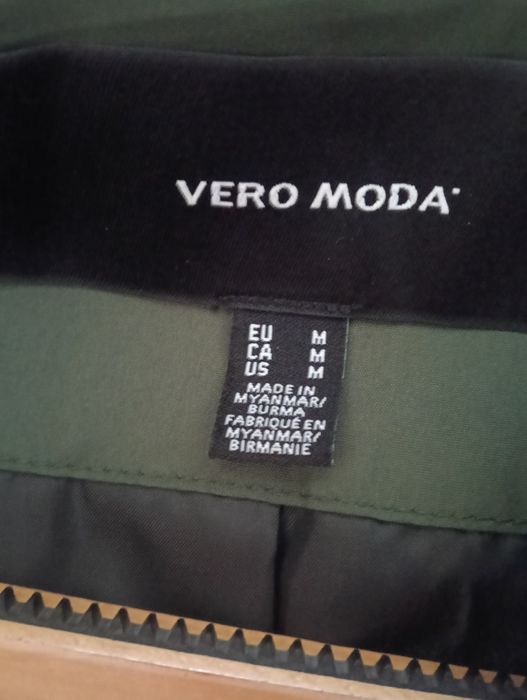 Kispo verde de capucho