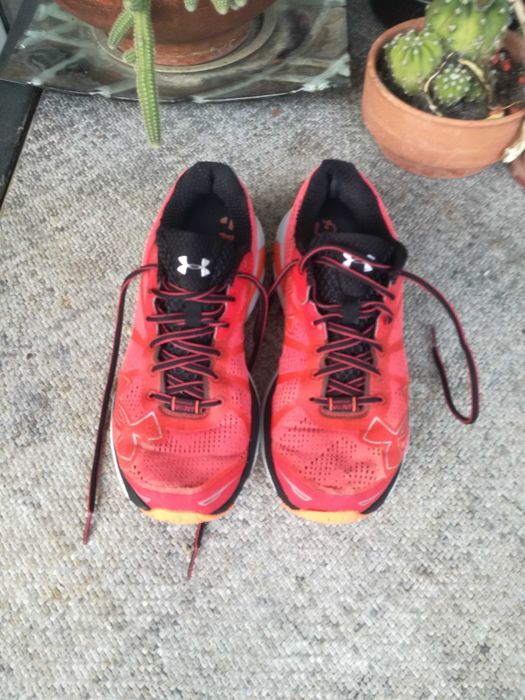 Tênis sapatilhas com atacador Under Armour Bandit