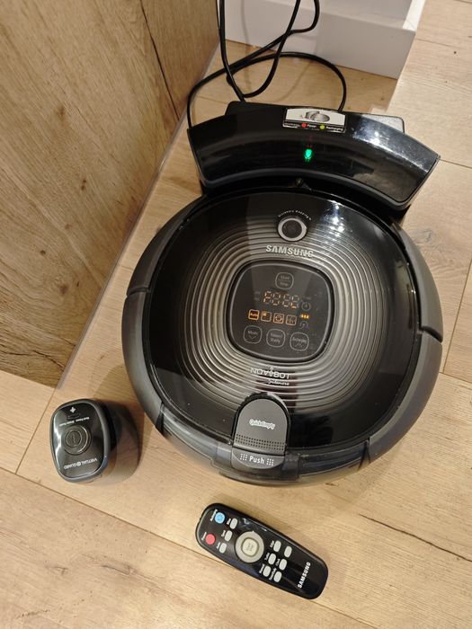 Robot sprzątający SAMSUNG Navibot SR8895 stan bdb nowa bateria